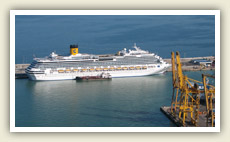 Rušný barcelonský přístav