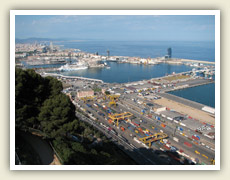 Rušný barcelonský přístav