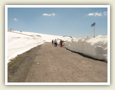 Sněhu je tu ještě hodně